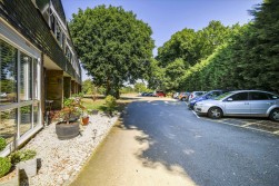 Hill Court, Charing Hill, Charing