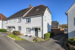 Bill Deedes Way, Aldington