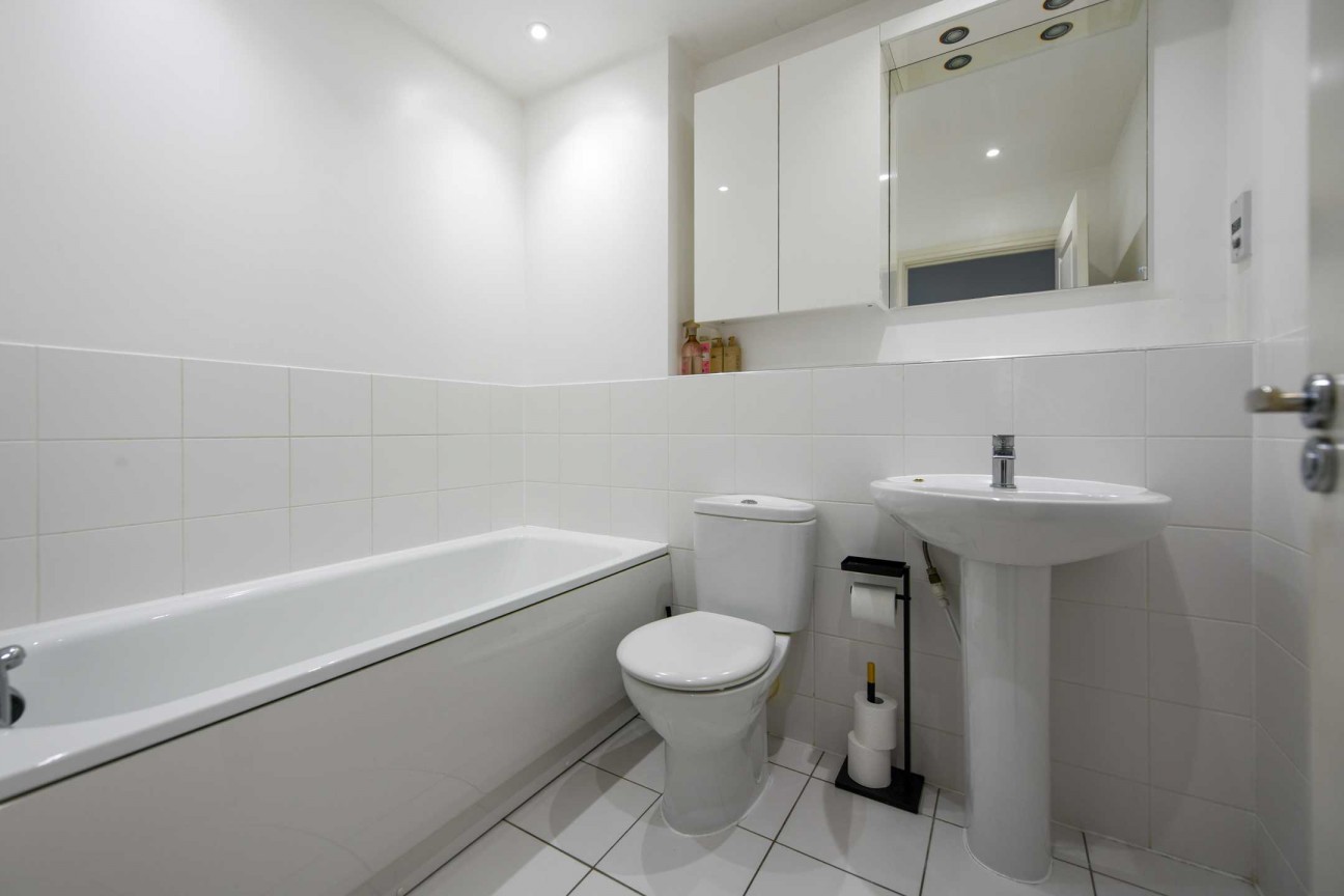 Bill Deedes Way, Aldington