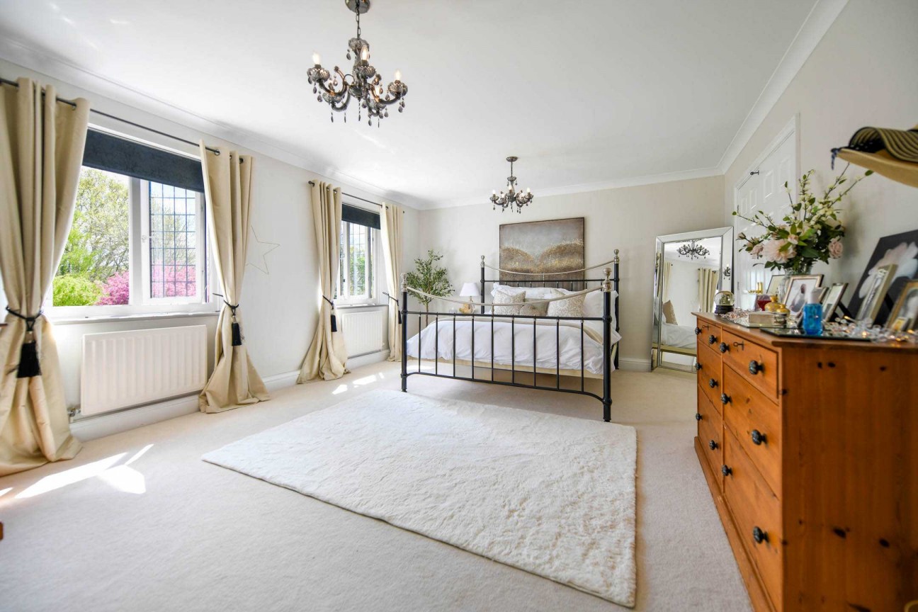 Deringwood, Smarden Road, Pluckley
