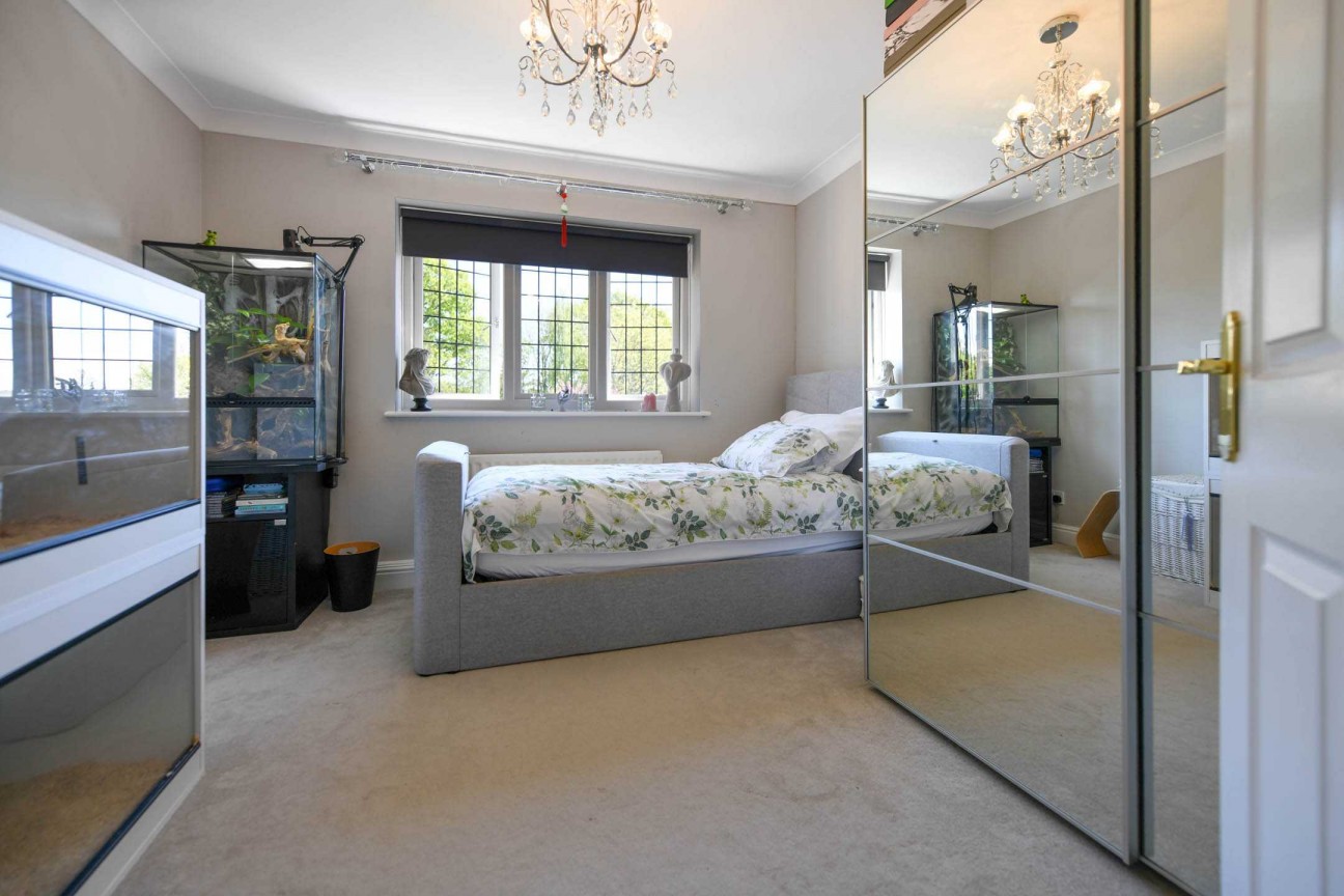 Deringwood, Smarden Road, Pluckley