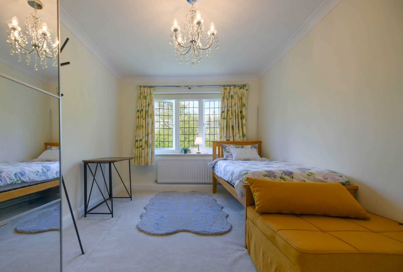 Deringwood, Smarden Road, Pluckley