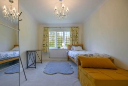 Deringwood, Smarden Road, Pluckley