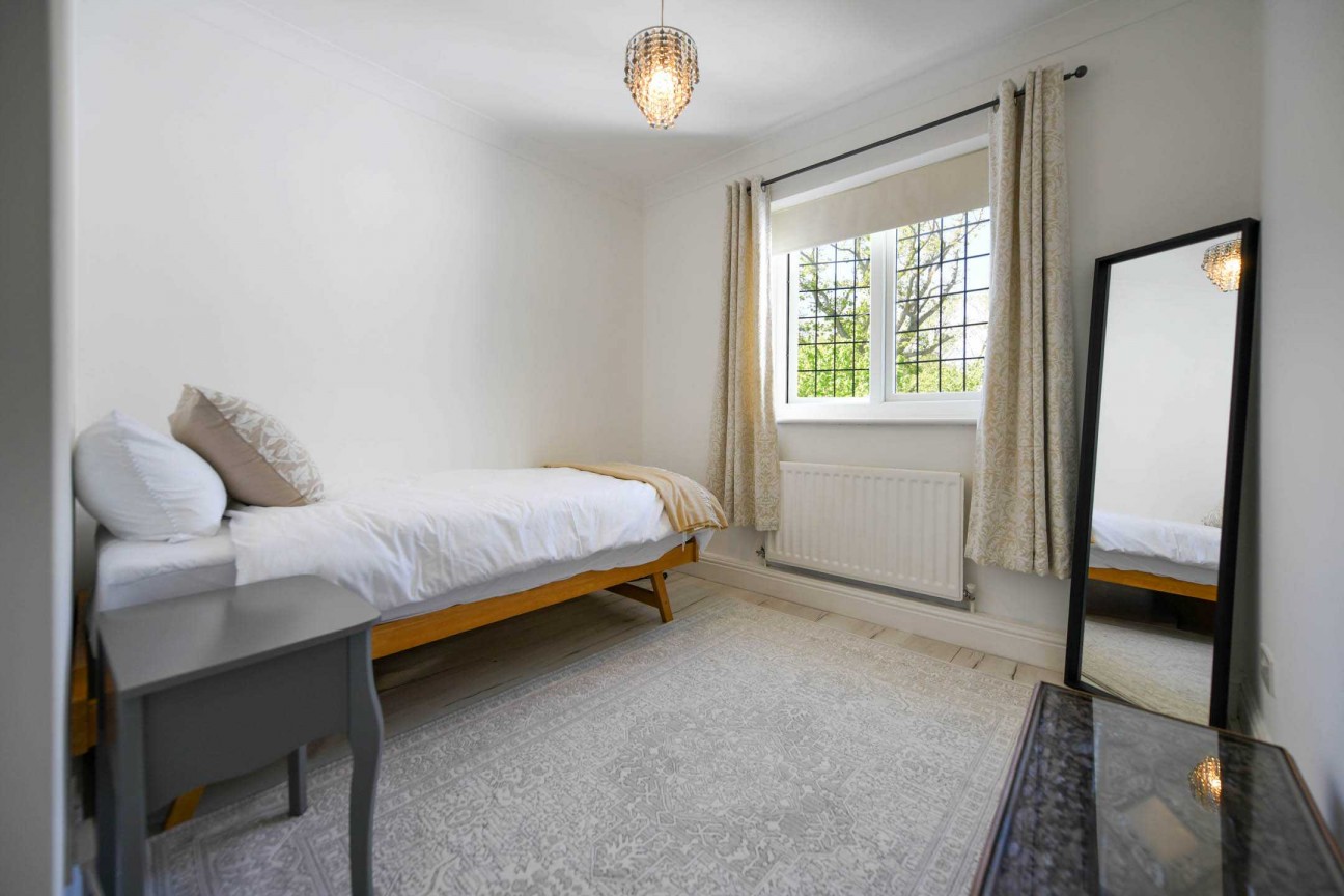 Deringwood, Smarden Road, Pluckley