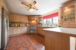 Charing Lodge, Pett Lane, Charing
