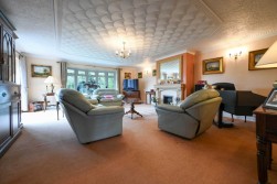 Charing Lodge, Pett Lane, Charing