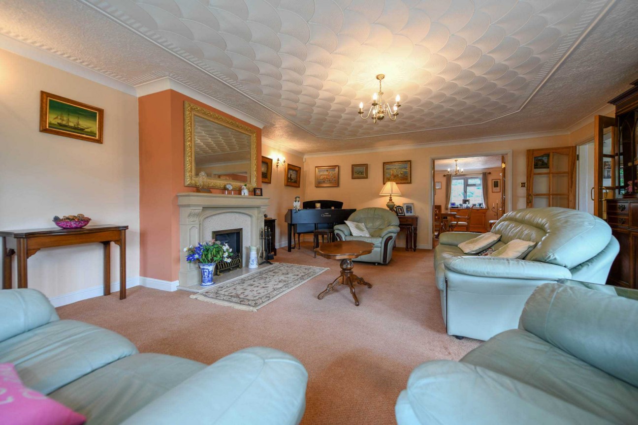 Charing Lodge, Pett Lane, Charing