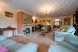 Charing Lodge, Pett Lane, Charing