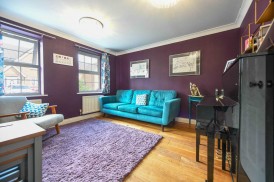Sweet Bay Crescent, Ashford
