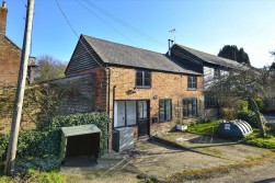 Court Lodge Oast Cottage, Ashford