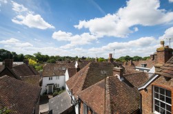 Elizabethan Court, High Street, Charing