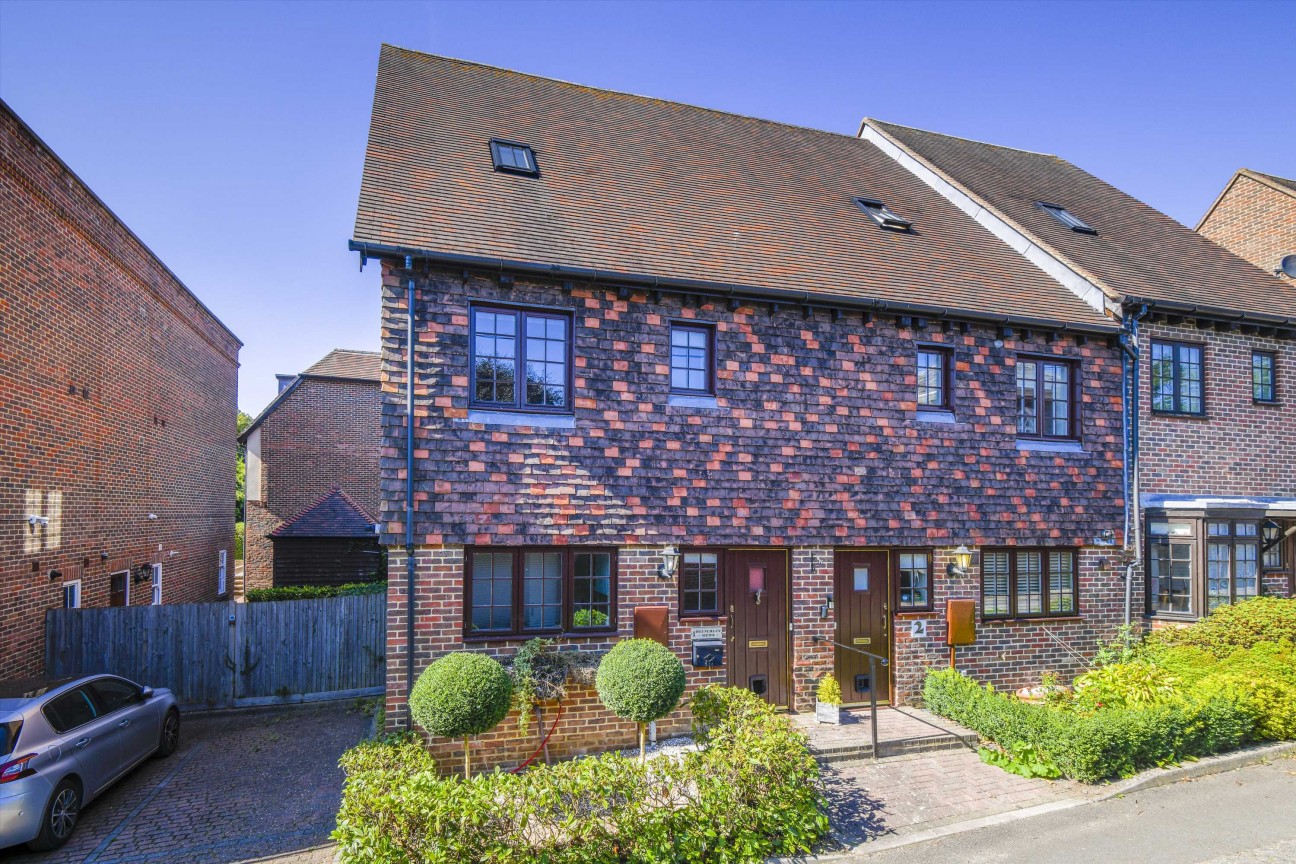 Brenchley Mews, School Road, Charing