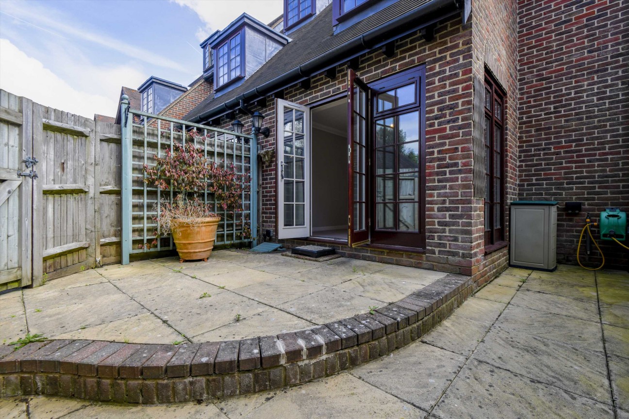 Brenchley Mews, School Road, Charing