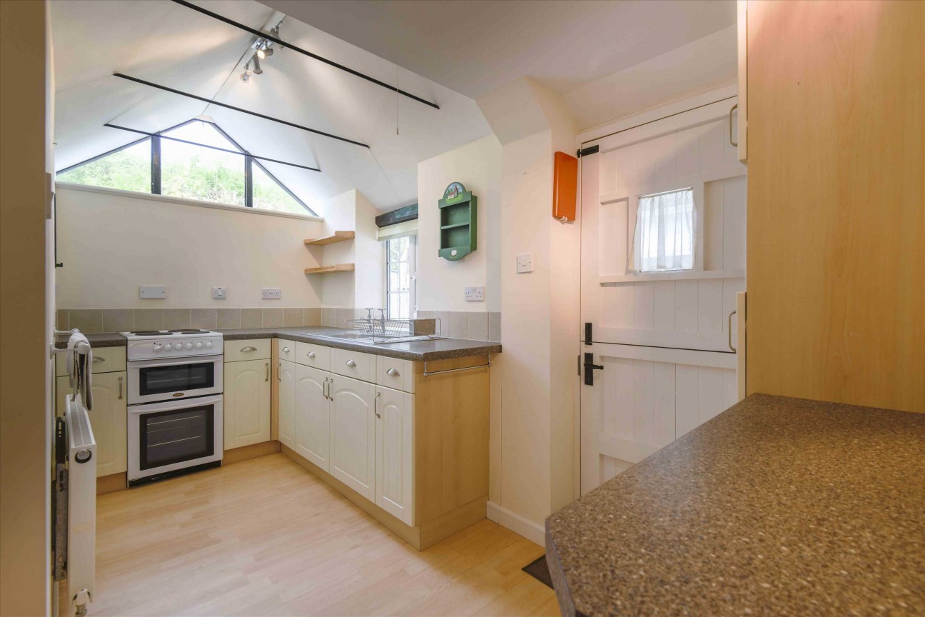 Winifred Cottage, 122 The Street, Newnham