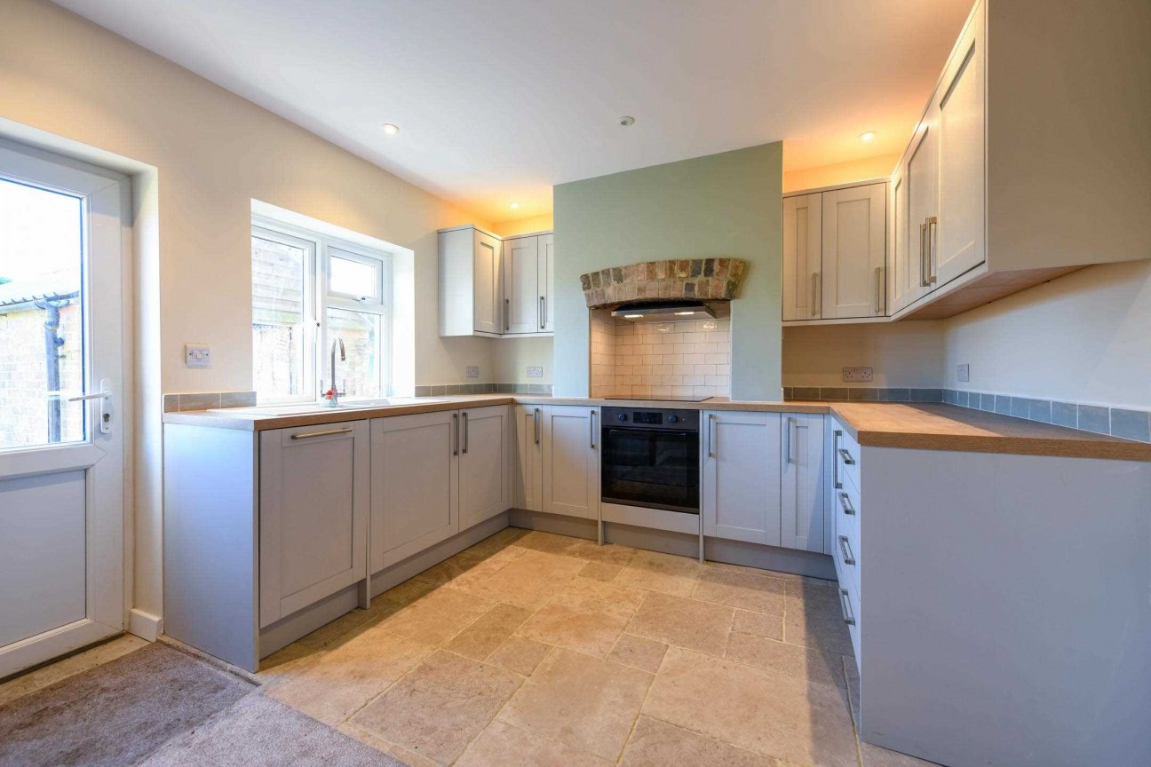 Bowley Cottage, Bowley Lane, Maidstone