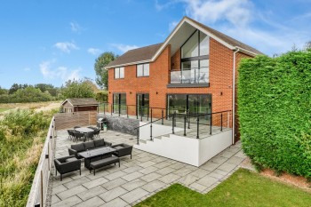 St. Marys Close, Wavendon, MK17