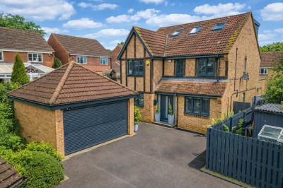 View full details for Godrevy Grove, Tattenhoe, MK4