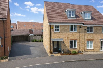 Maldives Terrace, Bletchley, MK3