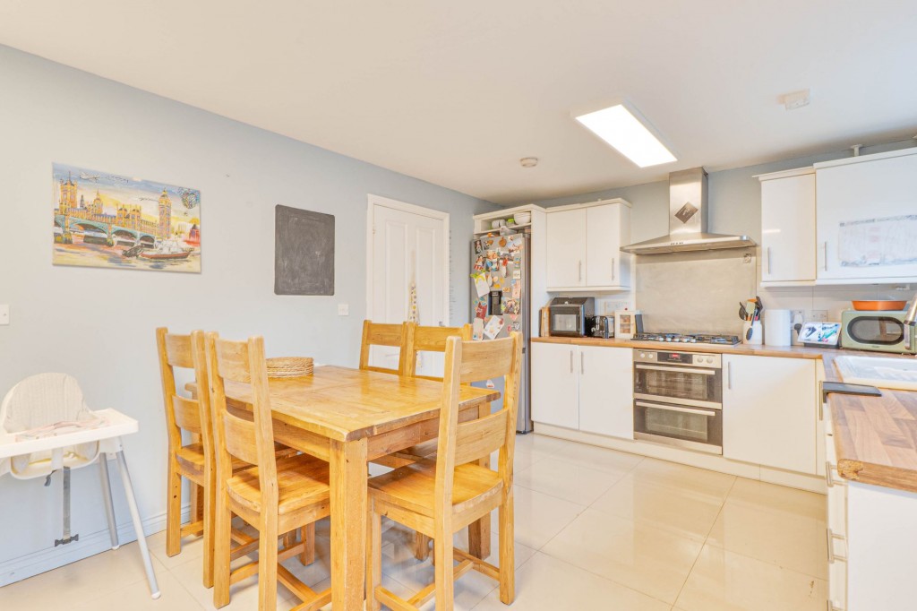 Image for Maldives Terrace, Bletchley, MK3