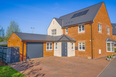 View full details for Ivernia Avenue, Brooklands, MK10