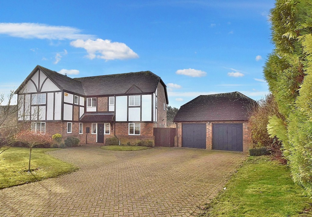 Image for Wigwell Gardens, Great Horwood, MK17