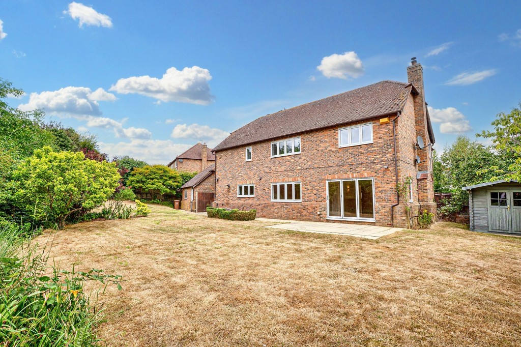 Image for Wigwell Gardens, Great Horwood, MK17