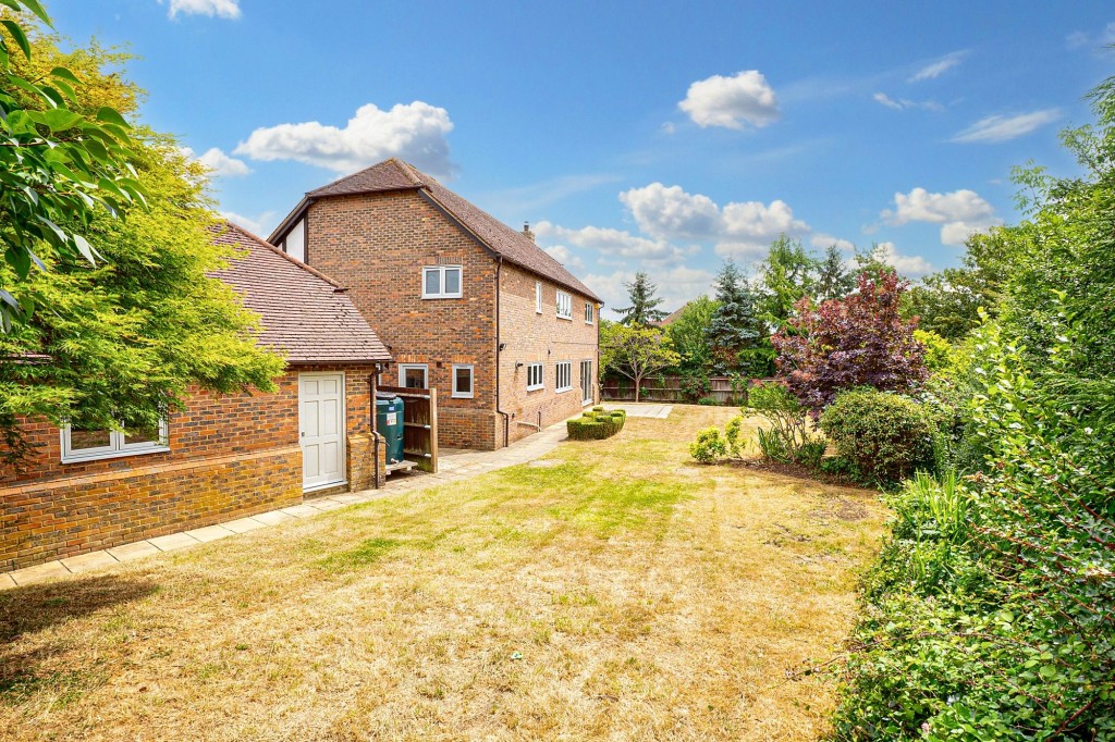 Image for Wigwell Gardens, Great Horwood, MK17