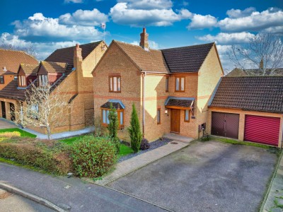 View full details for Shuttleworth Grove, Wavendon Gate, MK7