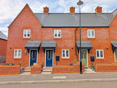 View full details for Pontefract Avenue, Towcester, NN12