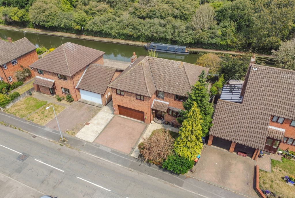 Image for Simpson Road, Bletchley, MK1