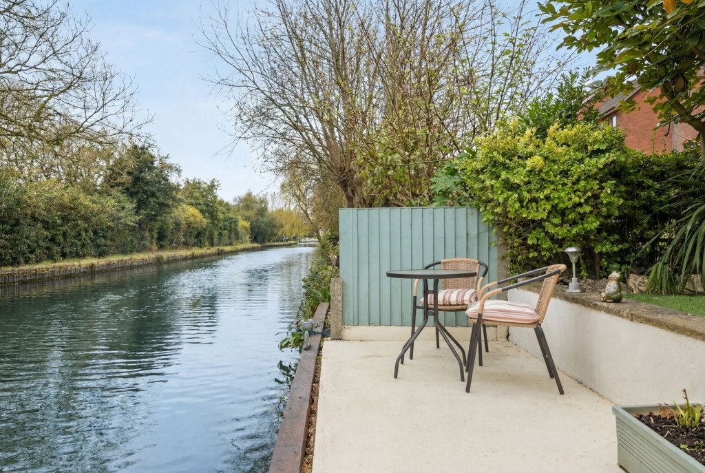 Image for Simpson Road, Bletchley, MK1