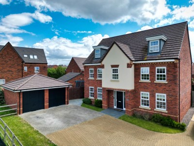 View full details for Fabius Drive, Fairfields, MK11