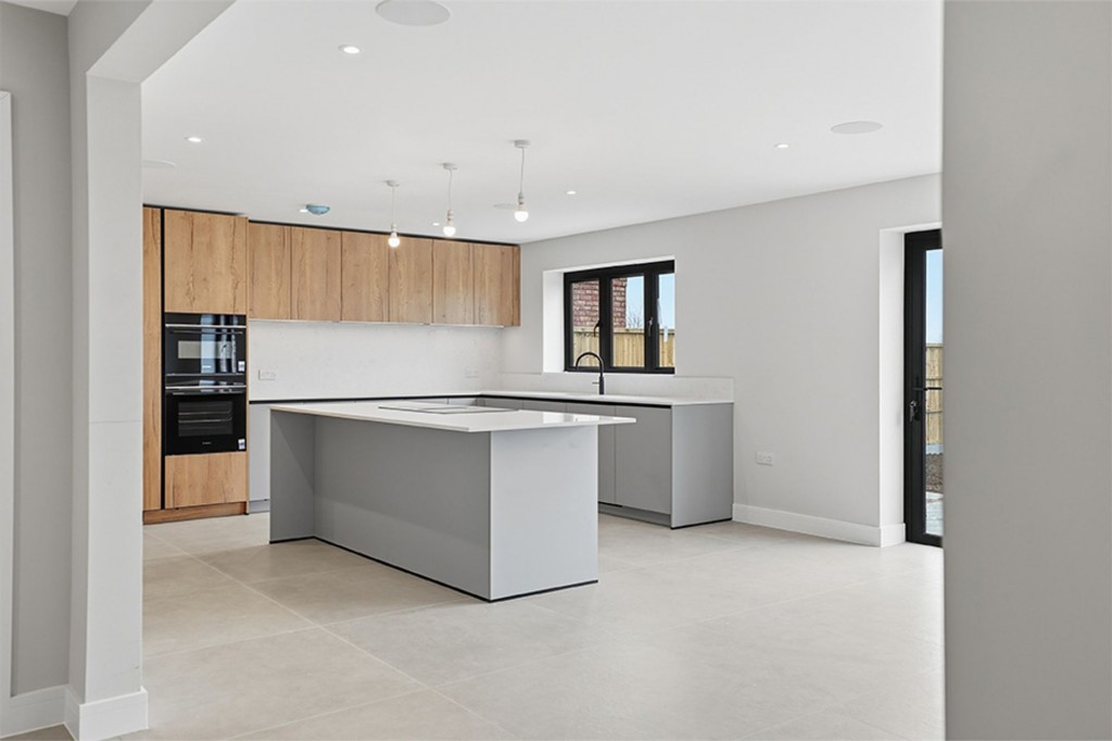 Image for Benthill Farm, London Road, MK18