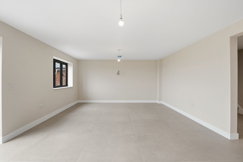 Image for Benthill Farm, London Road, MK18