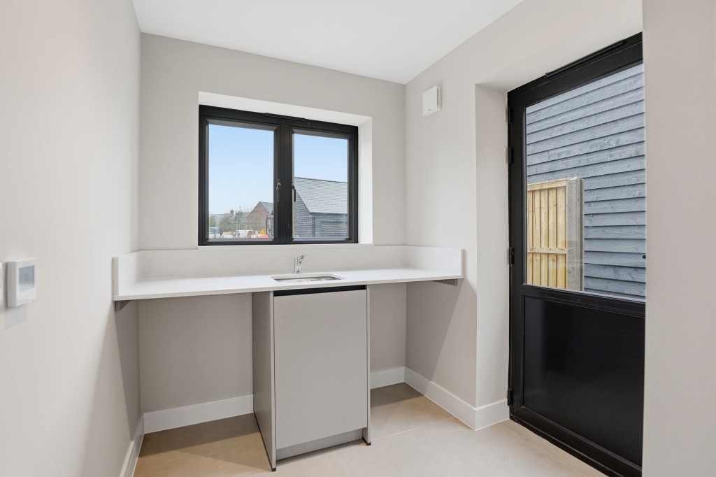 Image for Benthill Farm, London Road, MK18