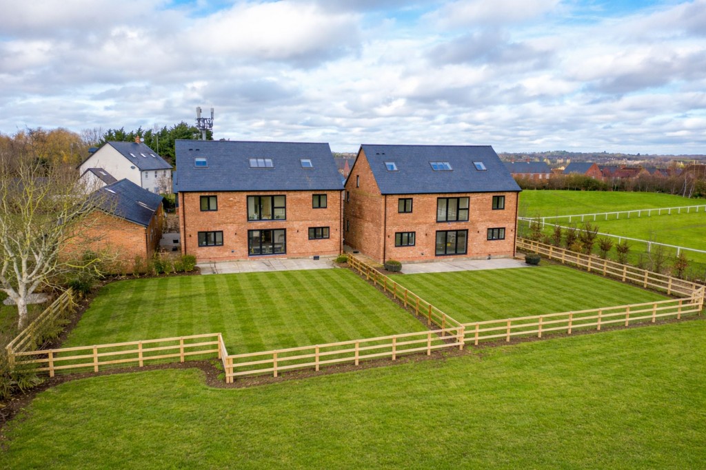 Image for Benthill Farm, London Road, MK18