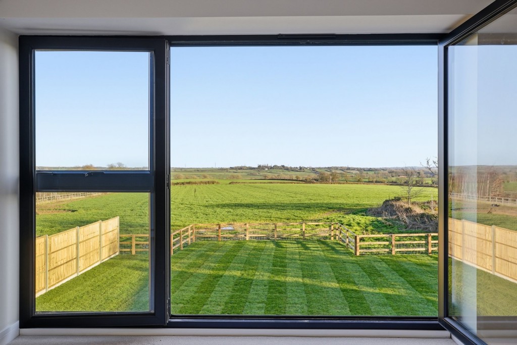 Image for Benthill Farm, London Road, MK18