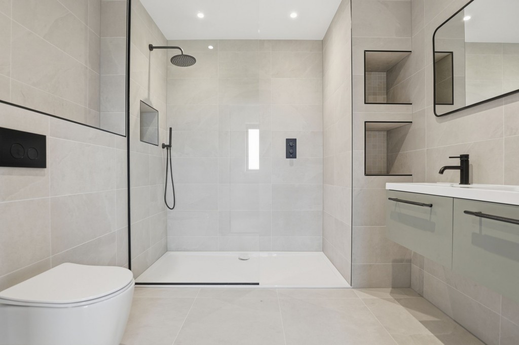 Image for Benthill Farm, London Road, MK18