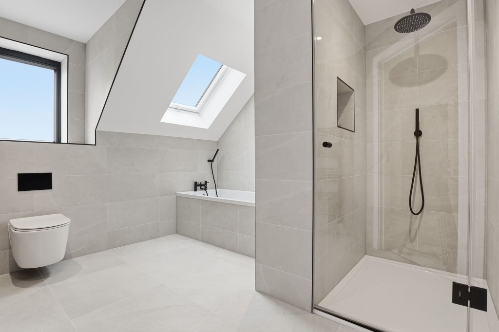 Image for Benthill Farm, London Road, MK18