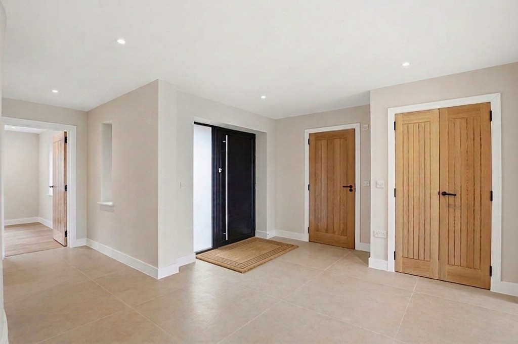 Image for Benthill Farm, London Road, MK18