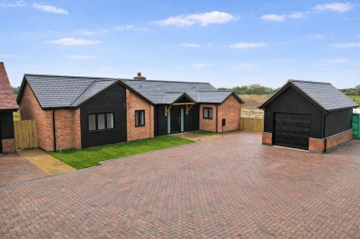 View full details for Cow Lane, Gawcott, MK18