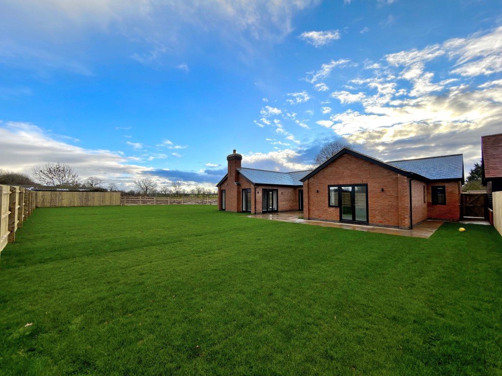 Image for Cow Lane, Gawcott, MK18