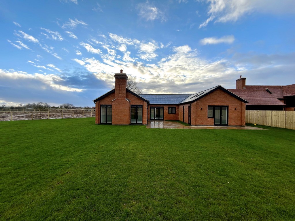 Image for Cow Lane, Gawcott, MK18