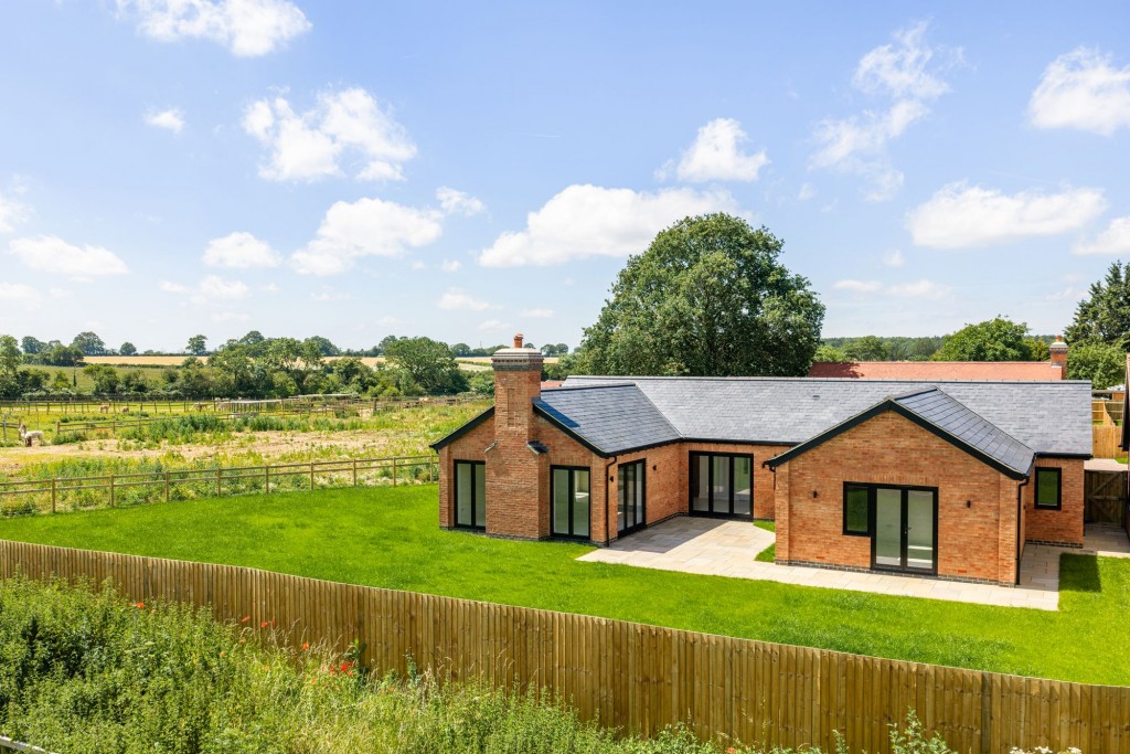 Image for Cow Lane, Gawcott, MK18