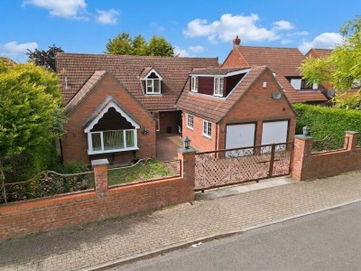 View full details for Belvoir Avenue, Emerson Valley, MK4