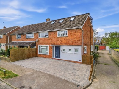View full details for Kennet Drive, Bletchley, MK3