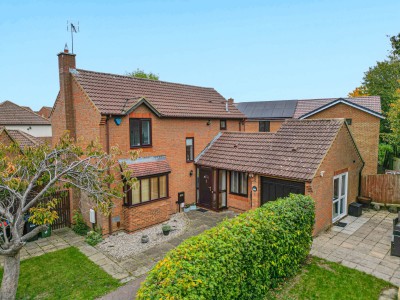 View full details for Delius Close, Browns Wood, MK7