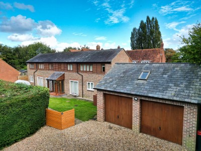 View full details for Oakhill Road, Shenley Church End, MK5