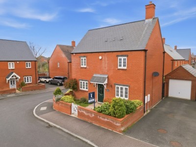 View full details for Plating Way, Roade, NN7