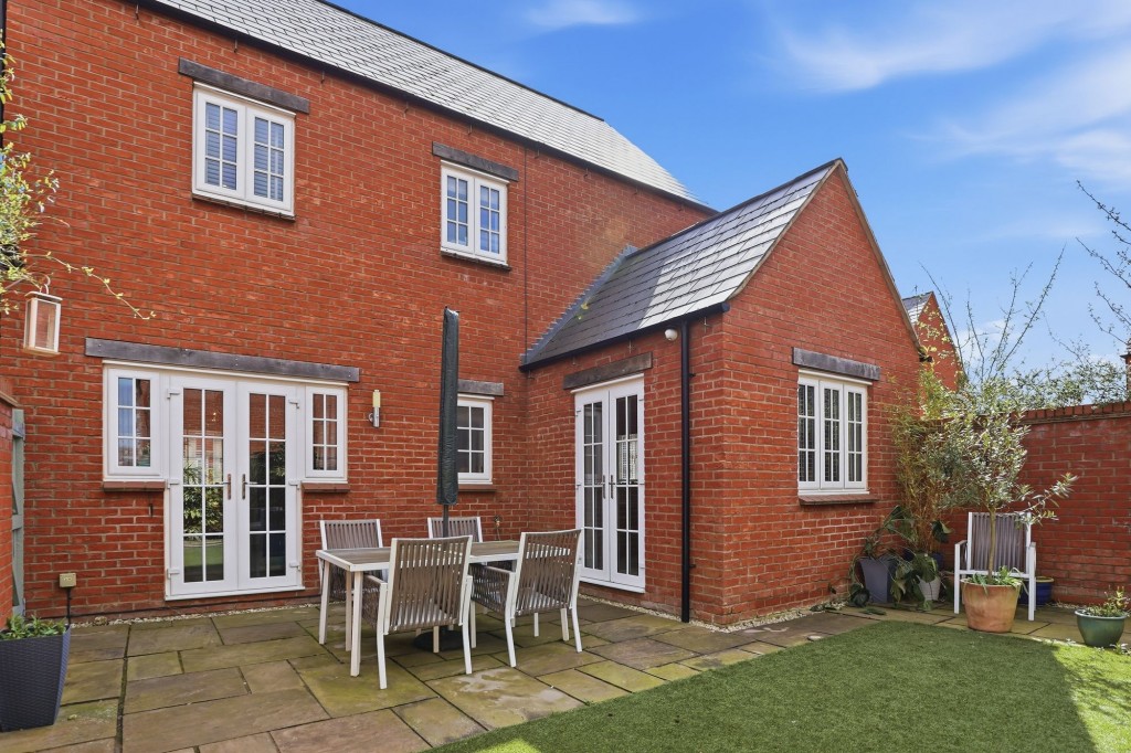 Image for Plating Way, Roade, NN7